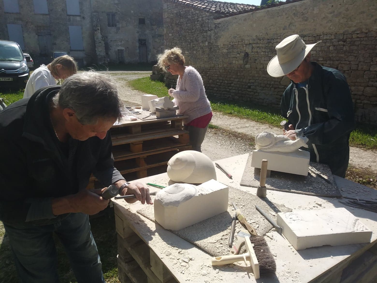 Tailleur de pierres Charente 16 – Sculpture – Manue Moine – Cognac – Angoulême Tailleur de pierres Charente 16 - Sculpture - Manue Moine - Cognac - Angoulême